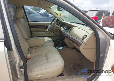 2009 Mercury Grand Marquis Ls (Fleet Only) z USA, uszkodzony, nr VIN 2MEHM75V89X606342